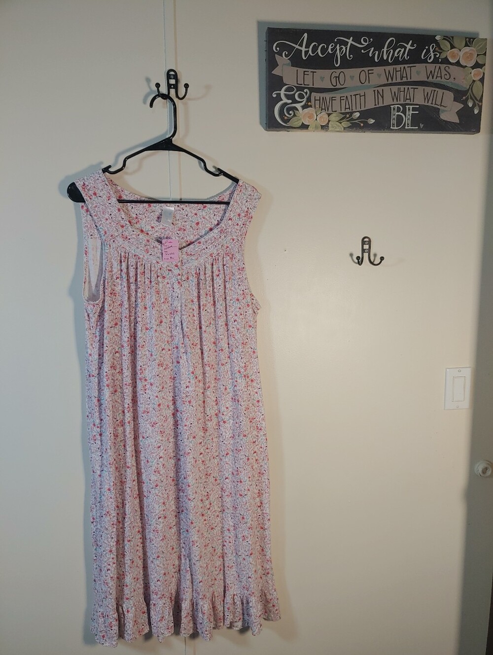 NWOT Adonna Girly And Feminine XL Sleeveless Burgundy And Blue Floral Nightgown